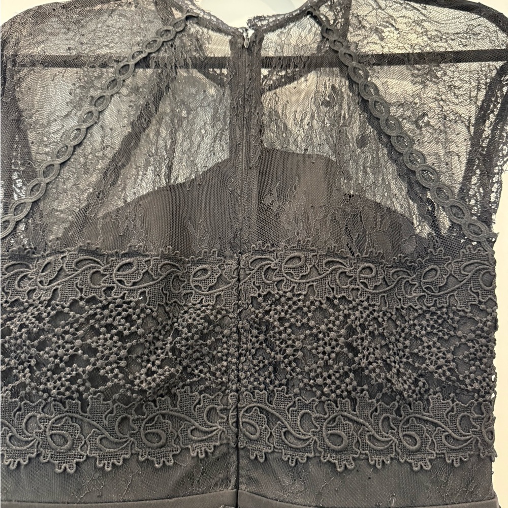 Black Lace Bodice Evening Dress - Picture 4 of 7